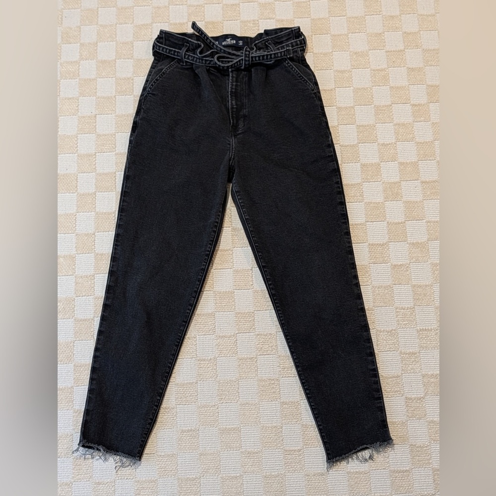 Hollister Black High Rise Paper Bag Waist Jeans Size 5